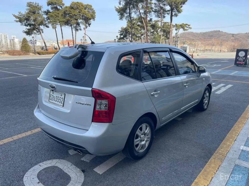 Kia Carens
