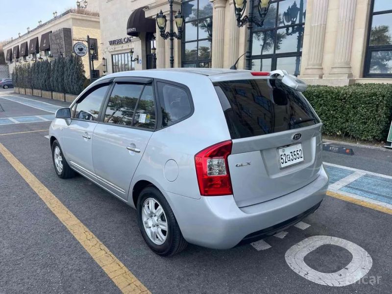 Kia Carens