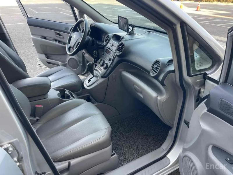 Kia Carens