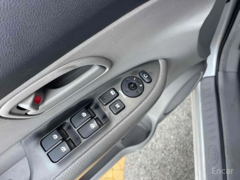 Kia Carens