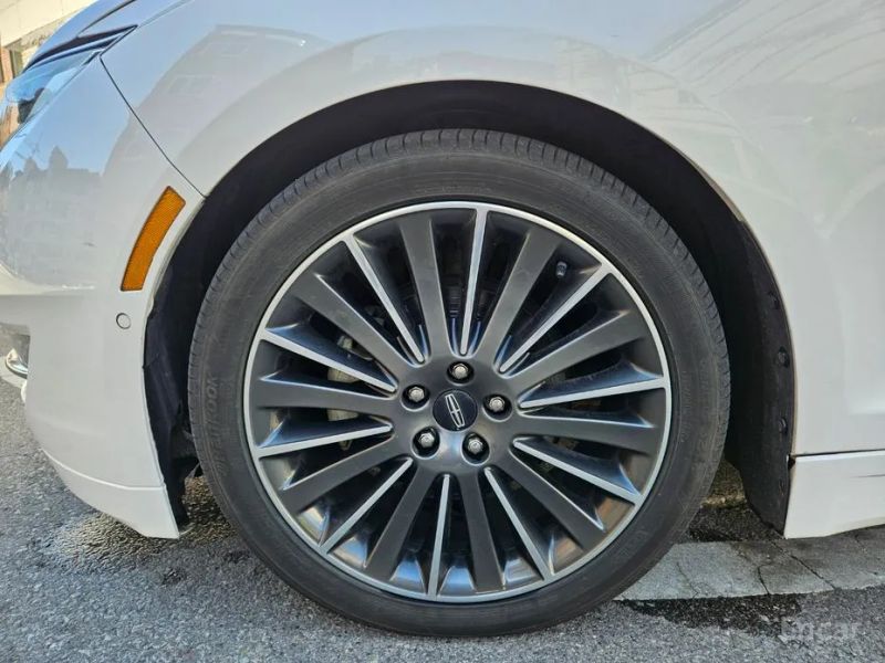 Lincoln MKZ