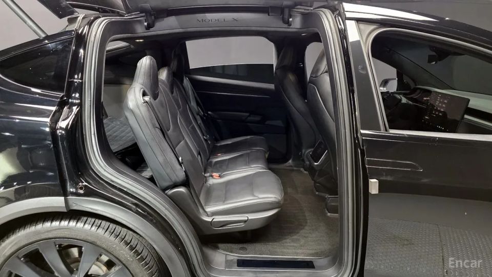 Tesla model-x