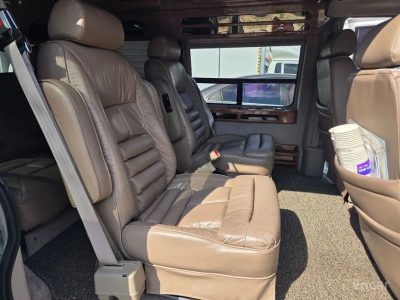 GMC Safari