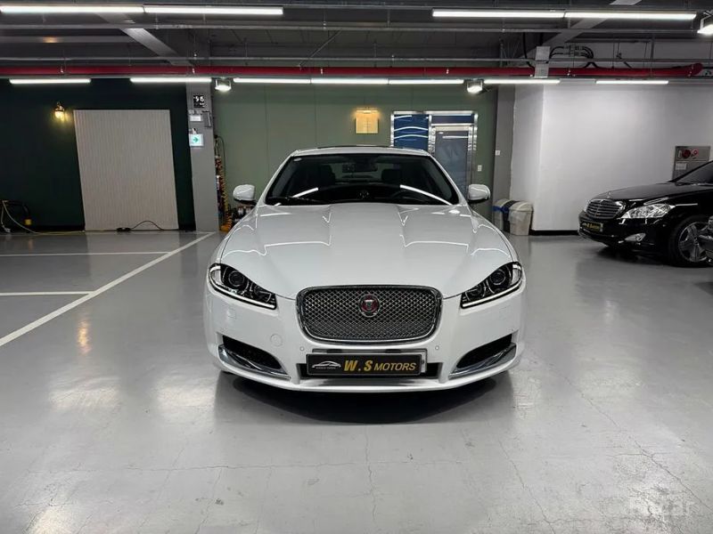 Jaguar xf