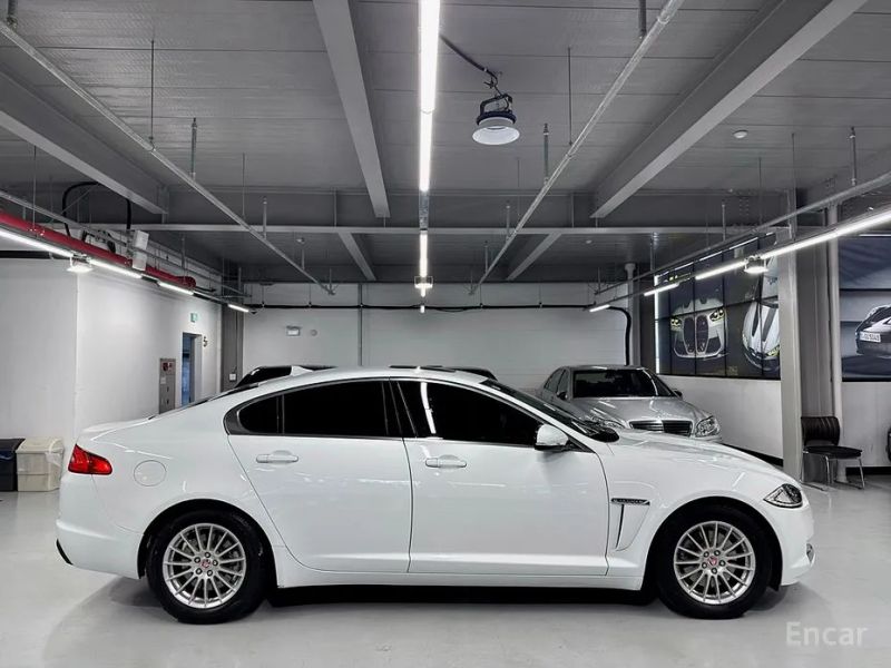 Jaguar xf