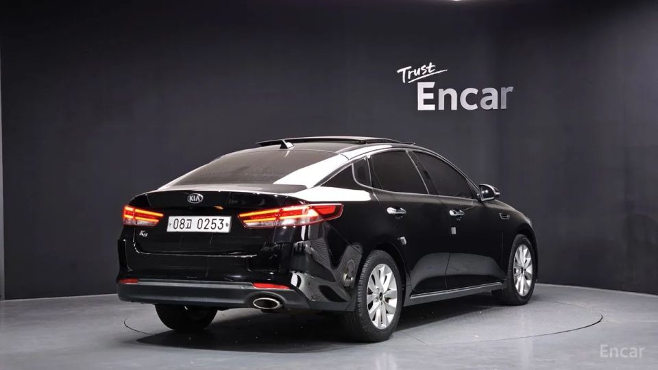 Kia K5
