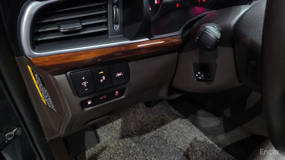 Kia K7