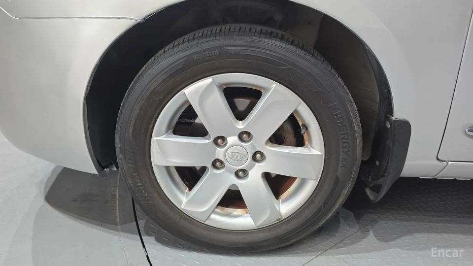 Kia Carens