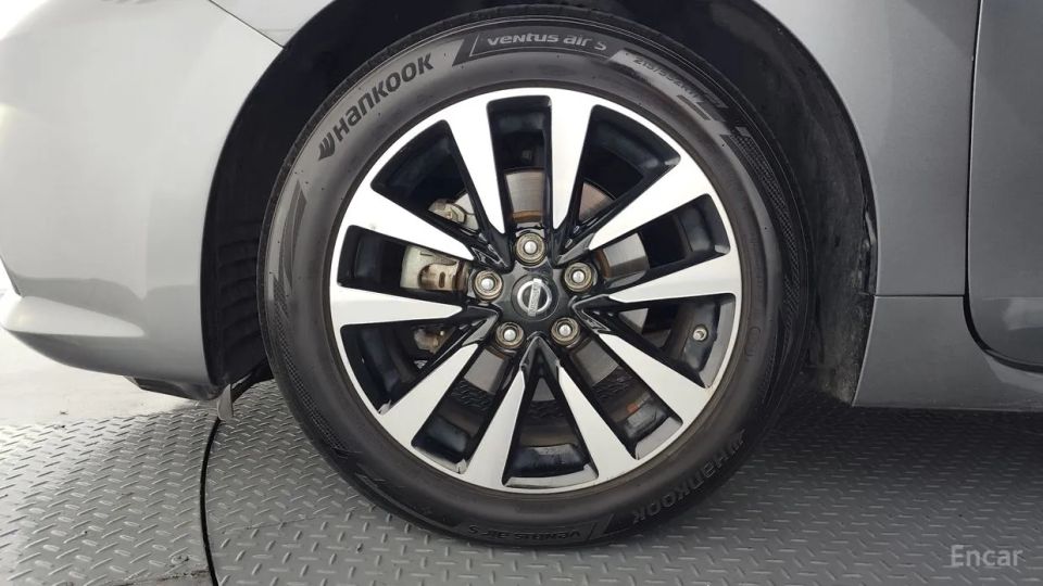 Nissan altima