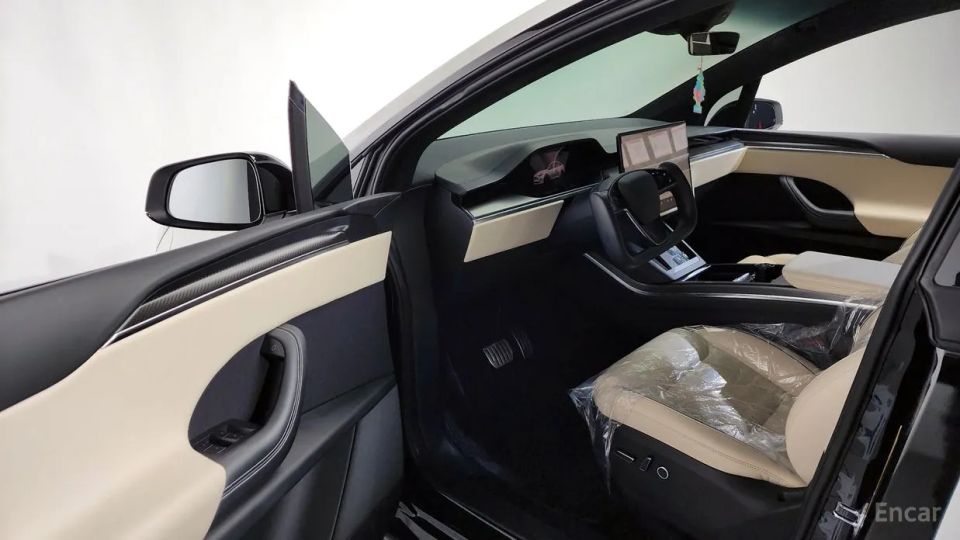 Tesla model-x