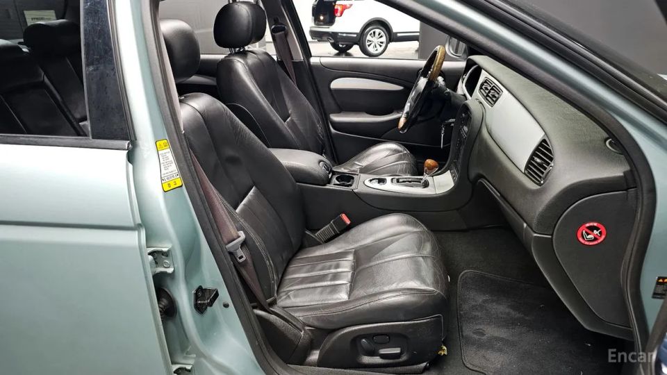 Jaguar S-TYPE
