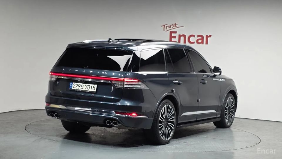 Lincoln Aviator