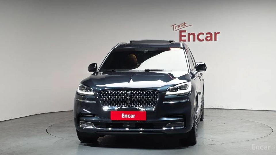 Lincoln Aviator
