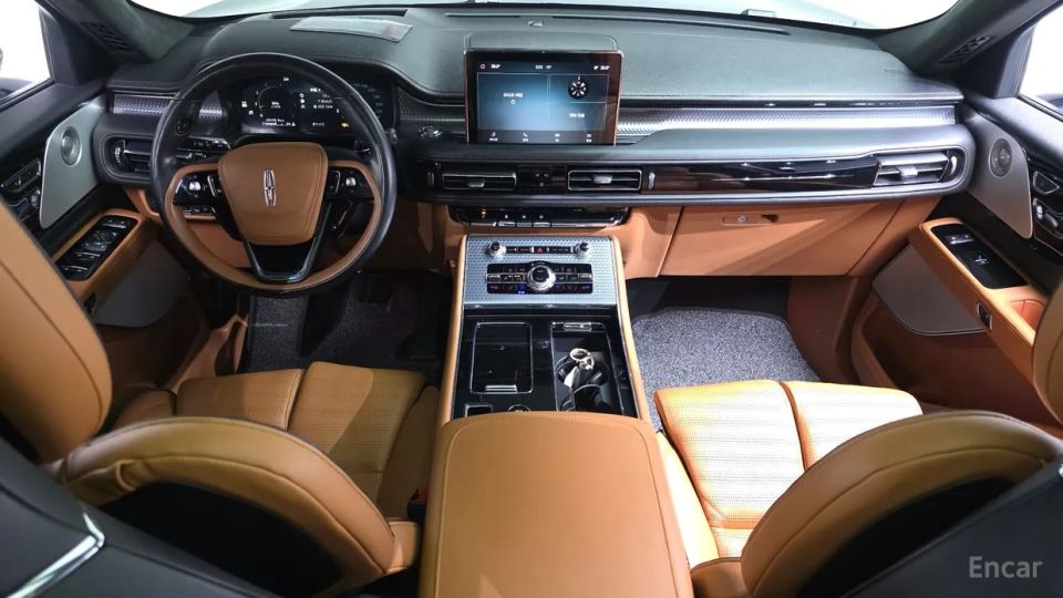 Lincoln Aviator