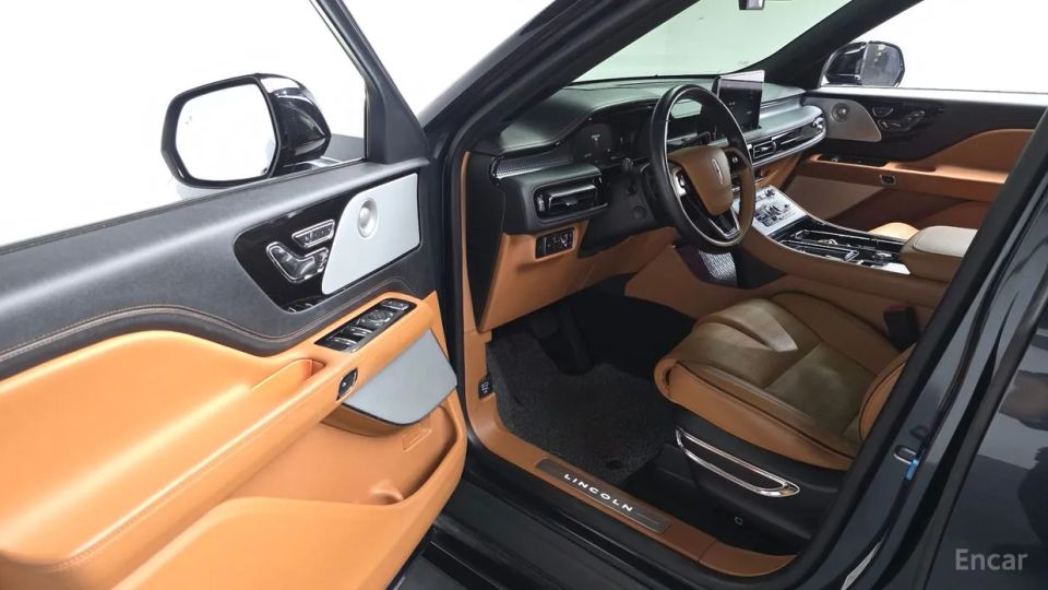 Lincoln Aviator