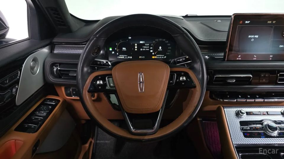 Lincoln Aviator