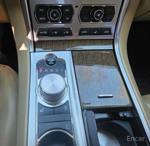 Jaguar xf