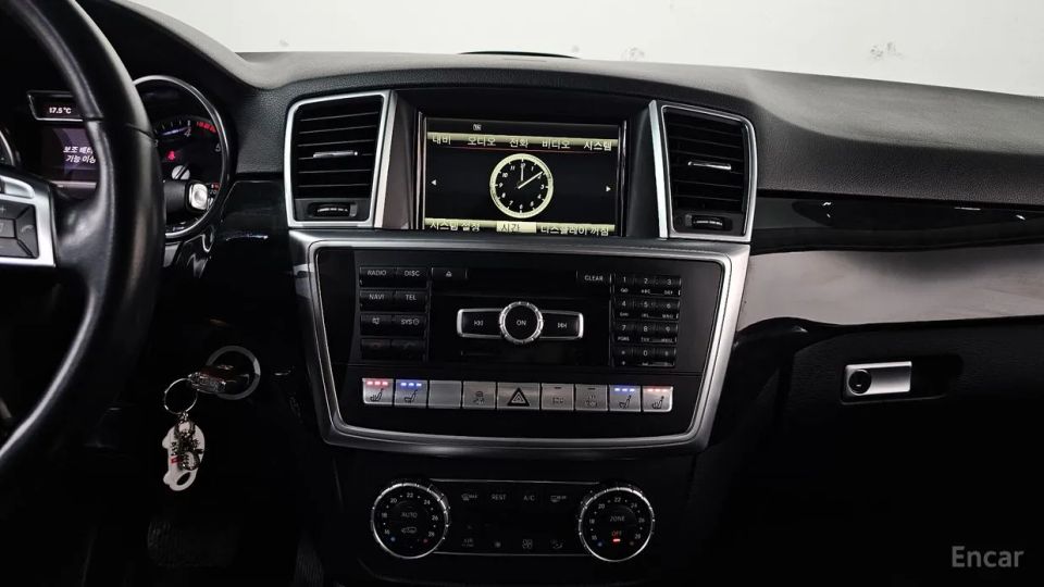 Mercedes-Benz M-class