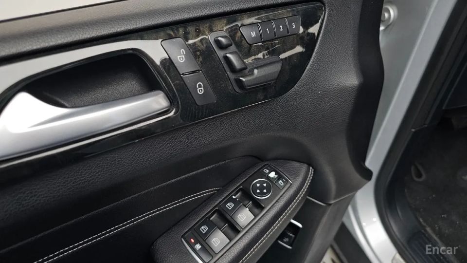 Mercedes-Benz M-class