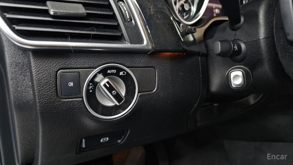 Mercedes-Benz M-class