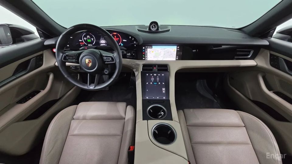 Porsche Taycan