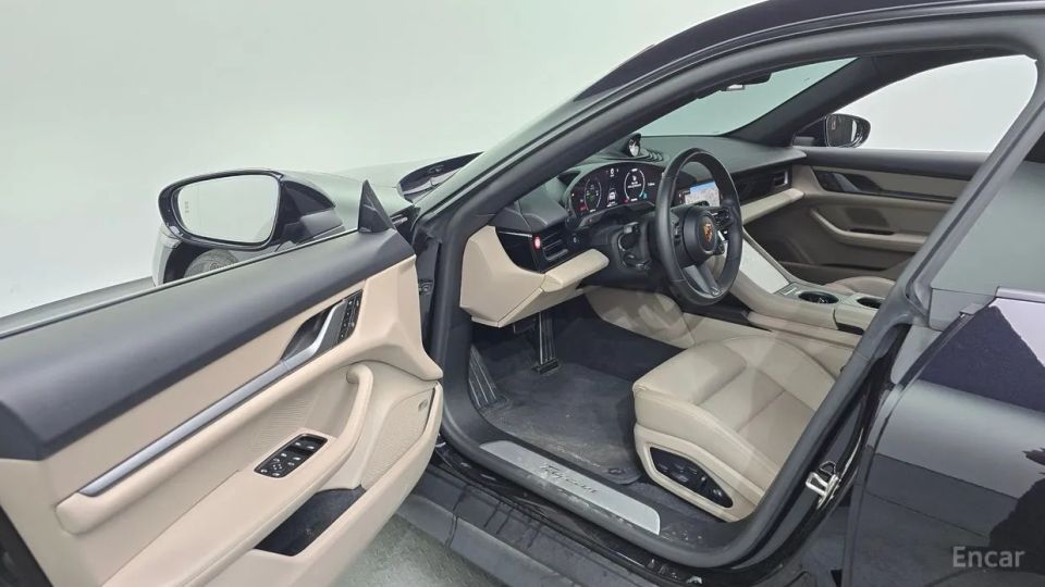 Porsche Taycan