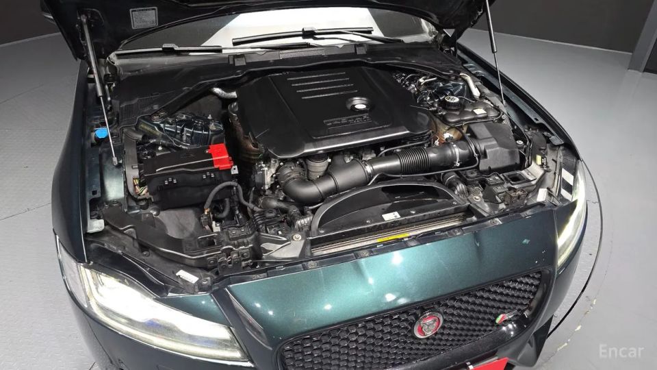 Jaguar xf