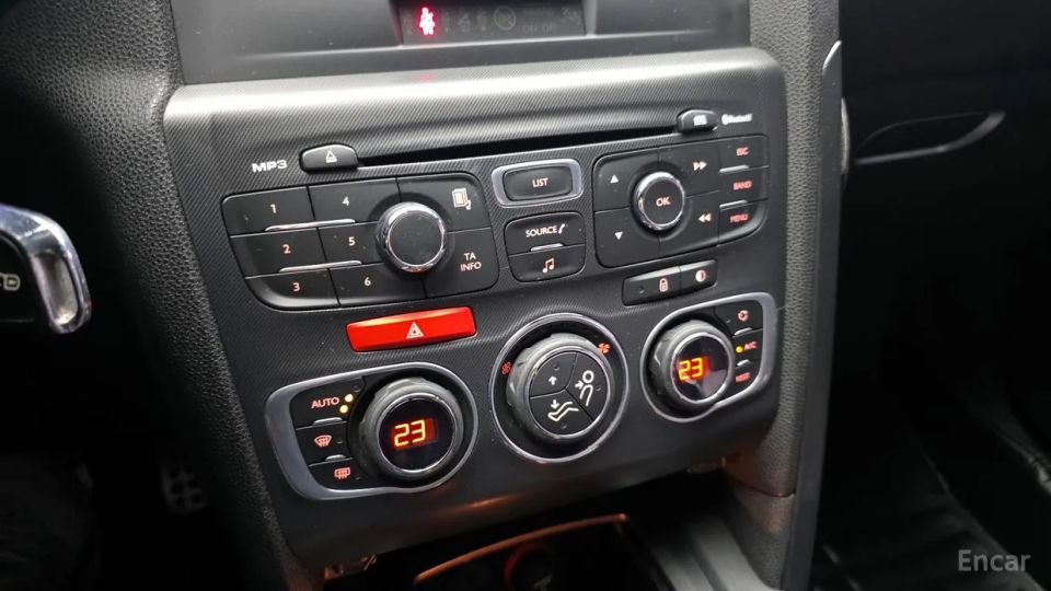 Citroen-DS DS4