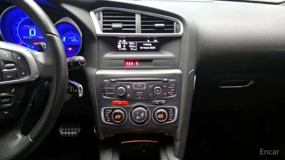 Citroen-DS DS4