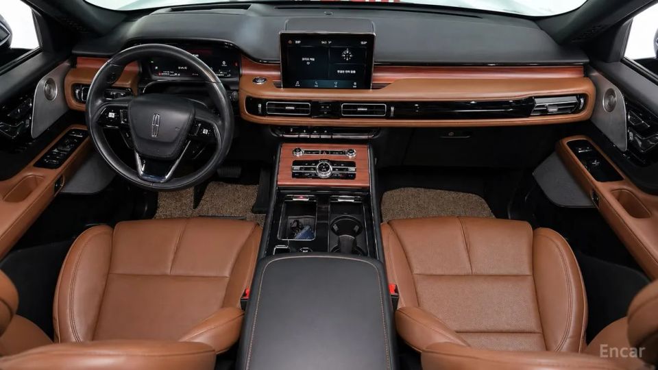 Lincoln Aviator