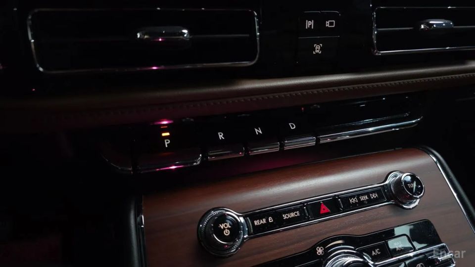 Lincoln Aviator