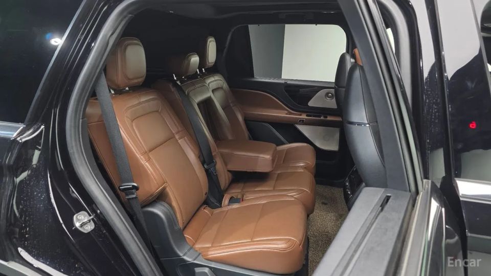 Lincoln Aviator