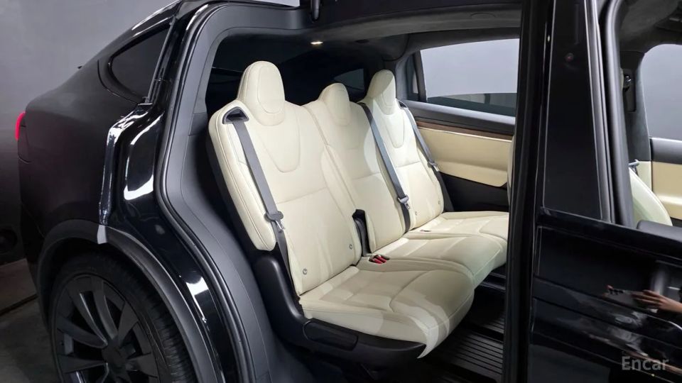 Tesla model-x