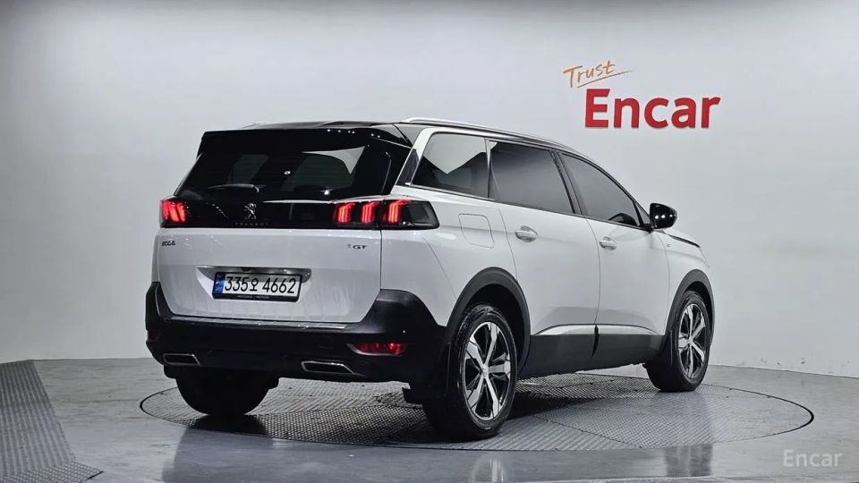Peugeot 5008