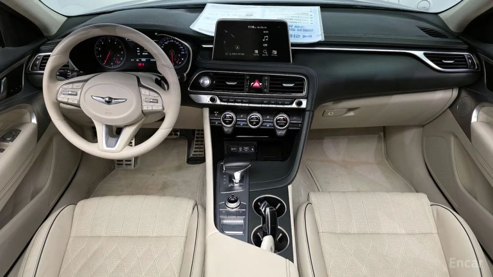 Genesis G70