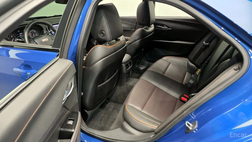 Cadillac CT4