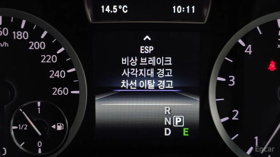 Infiniti Q30