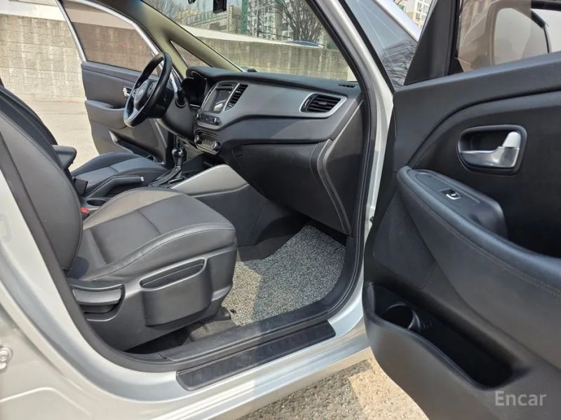 Kia Carens