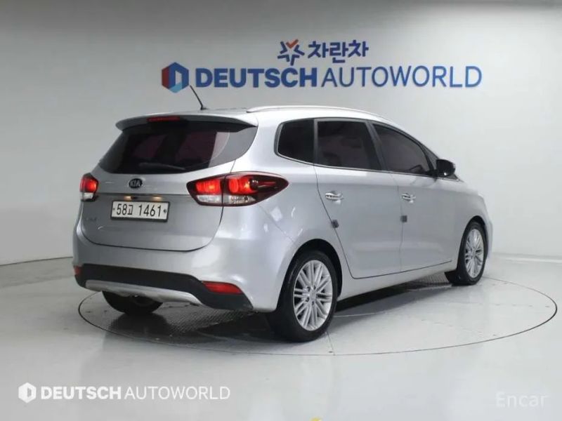Kia Carens