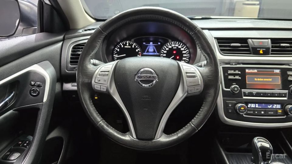 Nissan altima