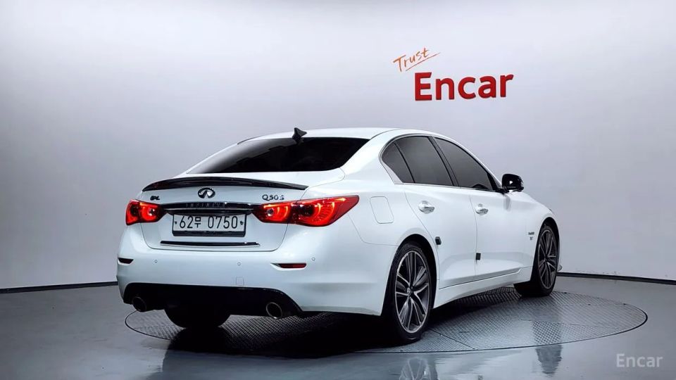 Infiniti Q50