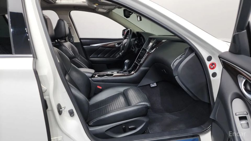 Infiniti Q50