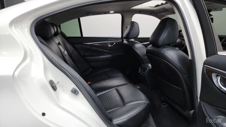 Infiniti Q50