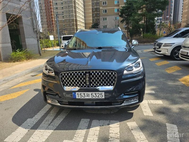 Lincoln Aviator