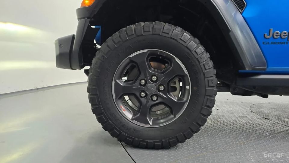 Jeep gladiator