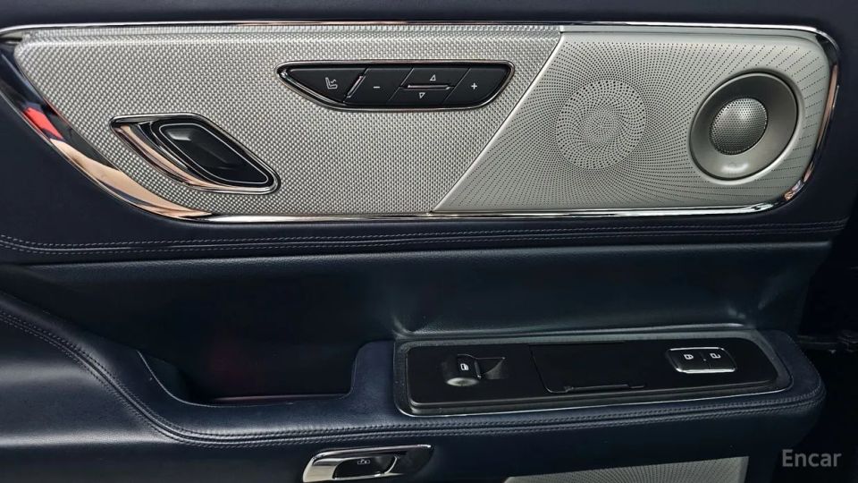 Lincoln Continental