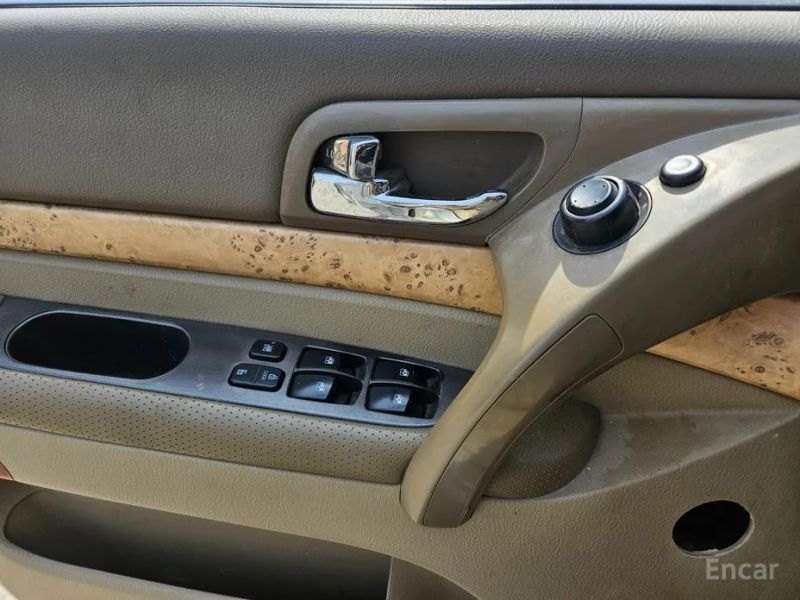 KG_Mobility_Ssangyong Rodius