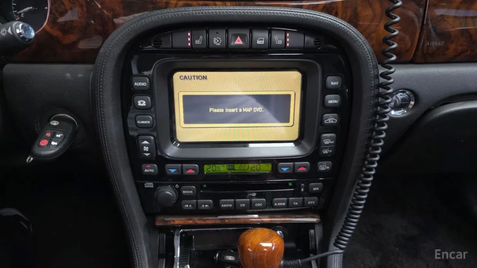 Jaguar XJ-8