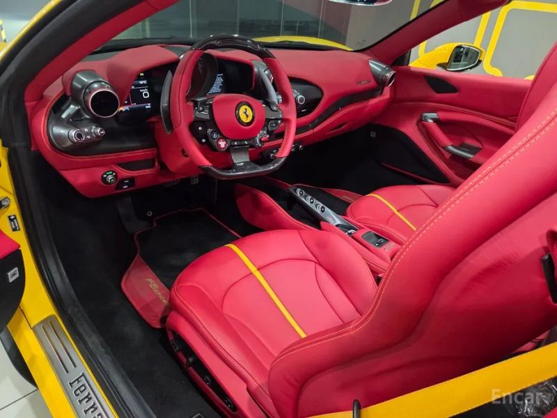 Ferrari F8