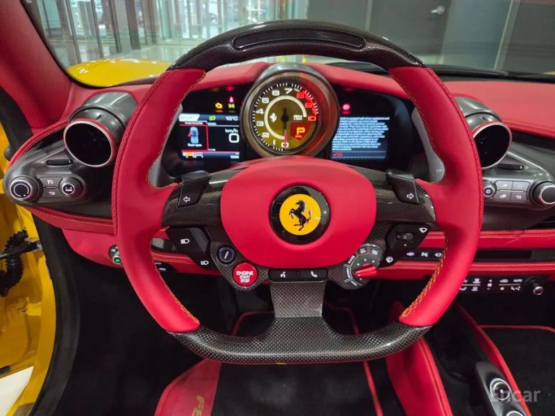 Ferrari F8